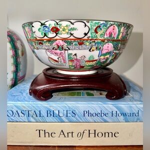 Vintage 8” Famille Rose Medallion Bowl | Palm Beach Decor | Grandmillenial Decor